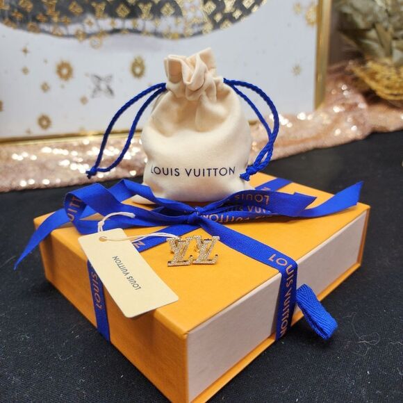 NWT Louis Vuitton Iconic Crystal Initiales Earrings Gold Authentic - GI… - Picture 9 of 16